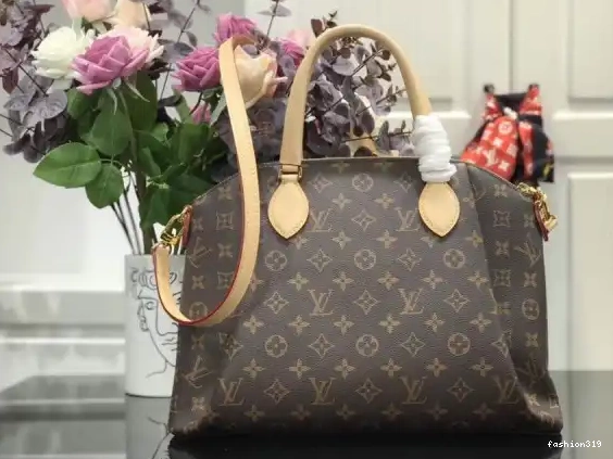 RIVOLI MM LOUIS VUITTON 0430